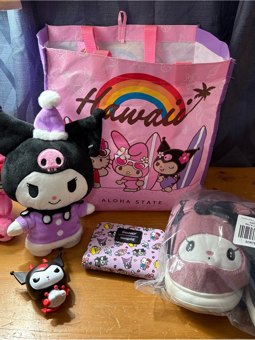 Sanrio Kuromi, Melody & Hello Kitty Plush, Slippers, lounge-fly wallet